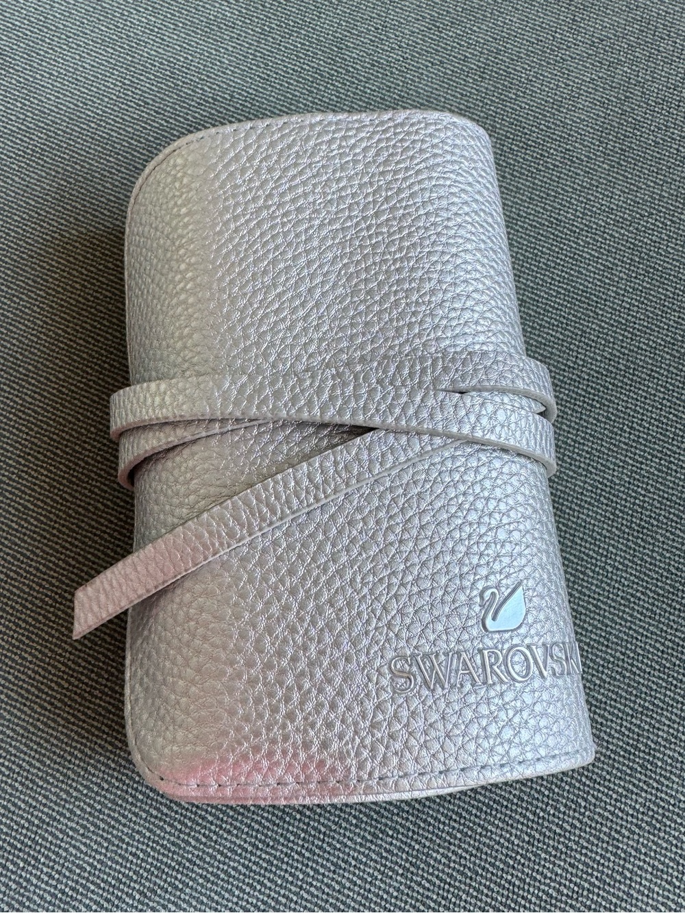 Swarovski silver pebble leather bracelet roll up jewelry holder travel size